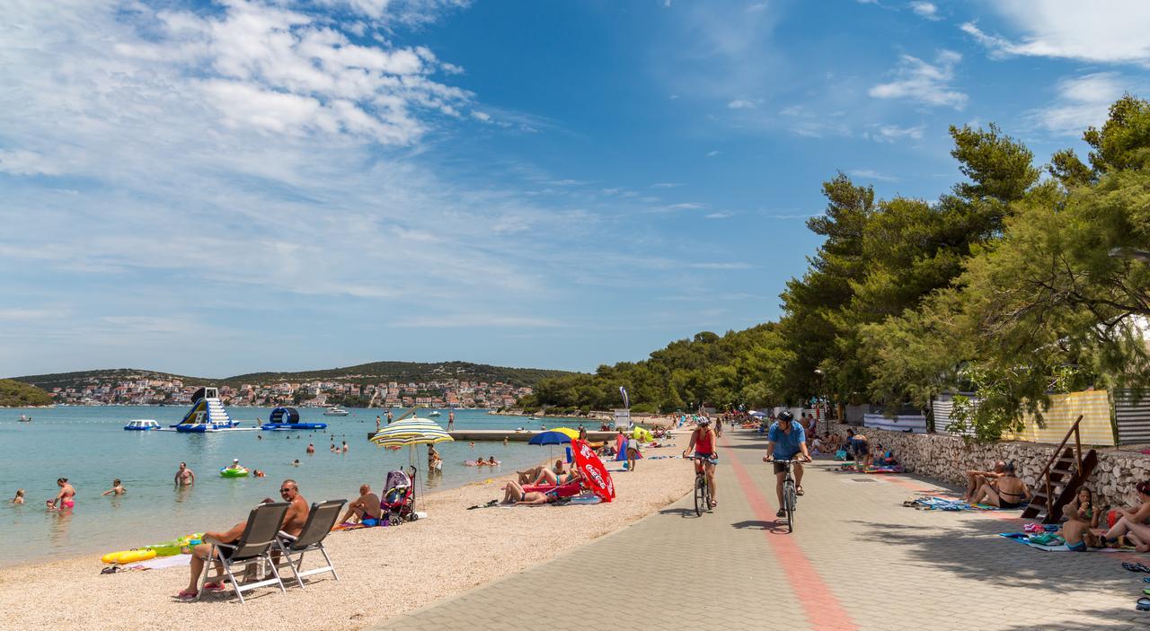 Victoria Mobilehome Jezera Village Holiday Resort Exterior foto