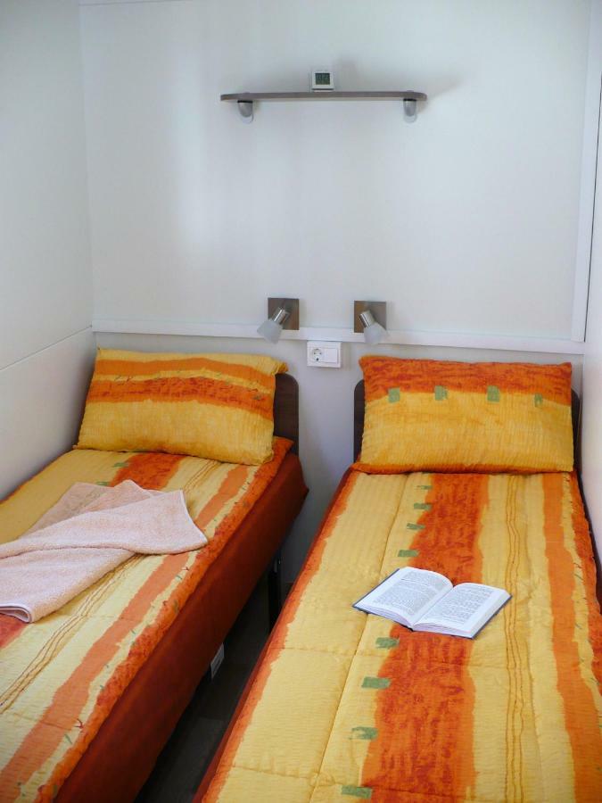Victoria Mobilehome Jezera Village Holiday Resort Exterior foto